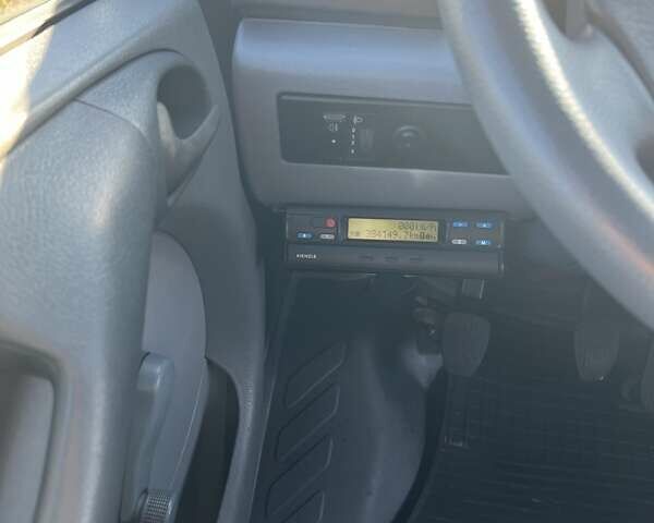 Червоний Мерседес Sprinter, об'ємом двигуна 2.87 л та пробігом 300 тис. км за 13800 $, фото 13 на Automoto.ua