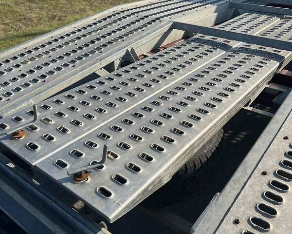 Червоний Мерседес Sprinter, об'ємом двигуна 2.87 л та пробігом 300 тис. км за 13800 $, фото 4 на Automoto.ua