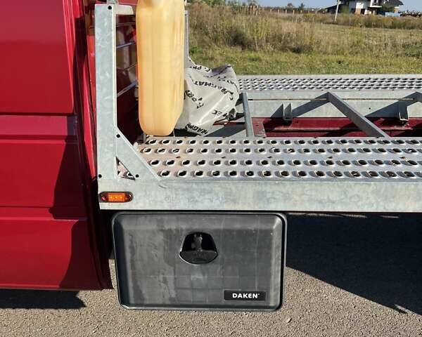 Червоний Мерседес Sprinter, об'ємом двигуна 2.87 л та пробігом 300 тис. км за 13800 $, фото 16 на Automoto.ua