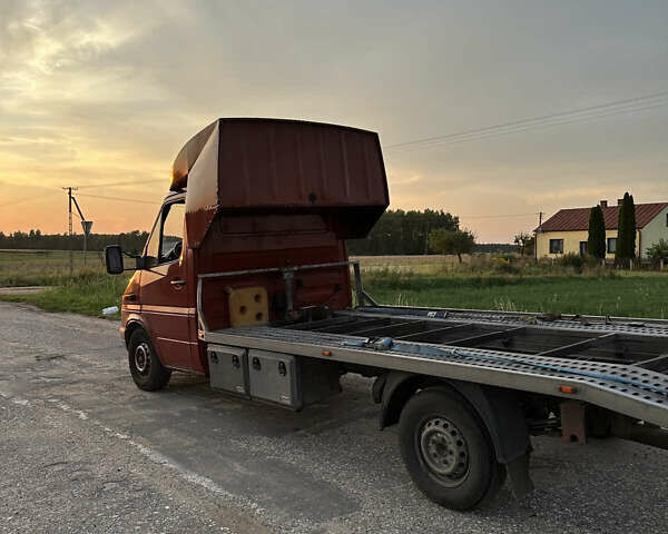Красный Мерседес Sprinter, объемом двигателя 2.69 л и пробегом 530 тыс. км за 11200 $, фото 4 на Automoto.ua