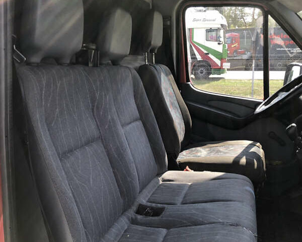Красный Мерседес Sprinter, объемом двигателя 0 л и пробегом 210 тыс. км за 10000 $, фото 11 на Automoto.ua