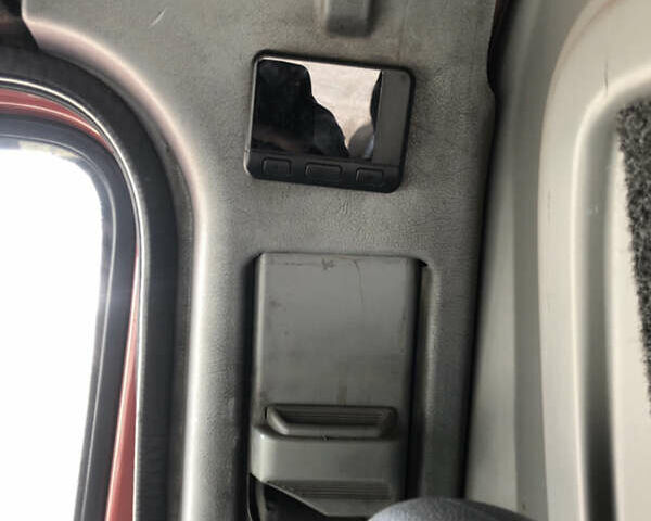 Красный Мерседес Sprinter, объемом двигателя 0 л и пробегом 210 тыс. км за 10000 $, фото 14 на Automoto.ua