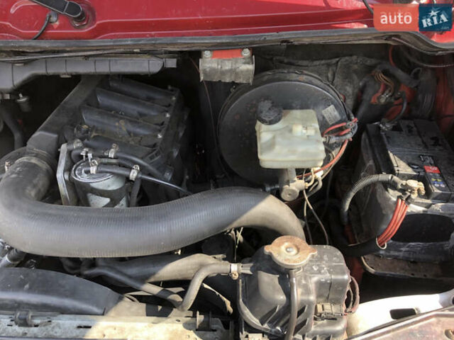 Красный Мерседес Sprinter, объемом двигателя 0 л и пробегом 210 тыс. км за 10000 $, фото 19 на Automoto.ua