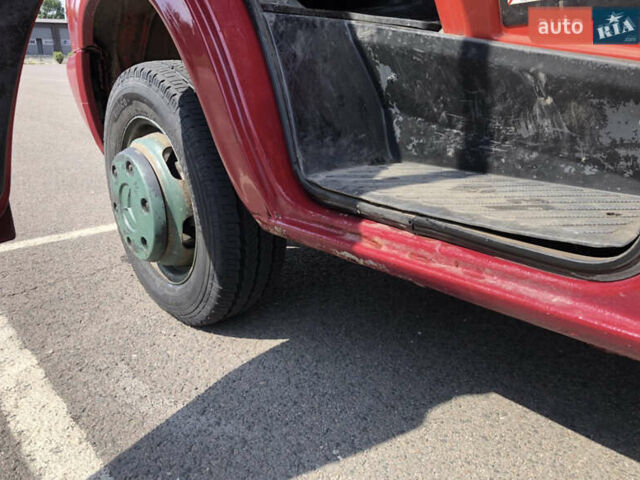 Красный Мерседес Sprinter, объемом двигателя 0 л и пробегом 210 тыс. км за 10000 $, фото 9 на Automoto.ua