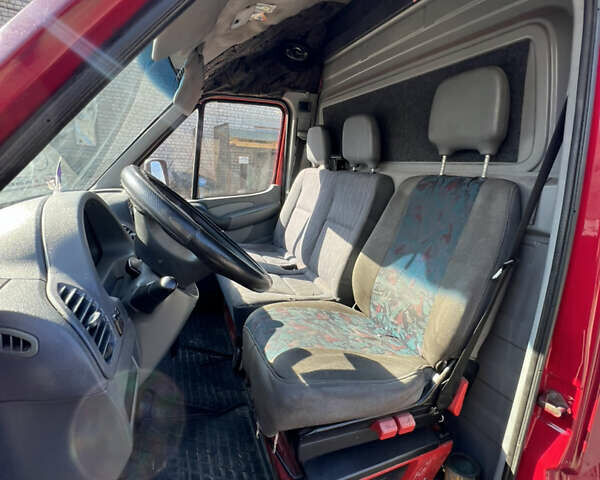 Красный Мерседес Sprinter, объемом двигателя 0 л и пробегом 430 тыс. км за 11500 $, фото 6 на Automoto.ua