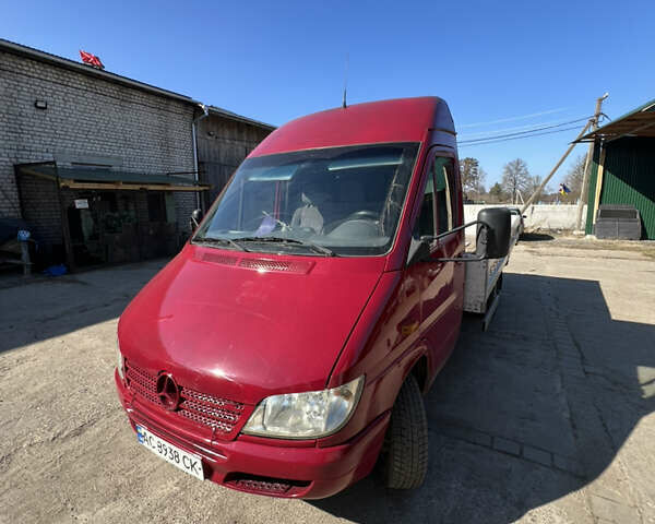 Красный Мерседес Sprinter, объемом двигателя 0 л и пробегом 430 тыс. км за 11500 $, фото 1 на Automoto.ua