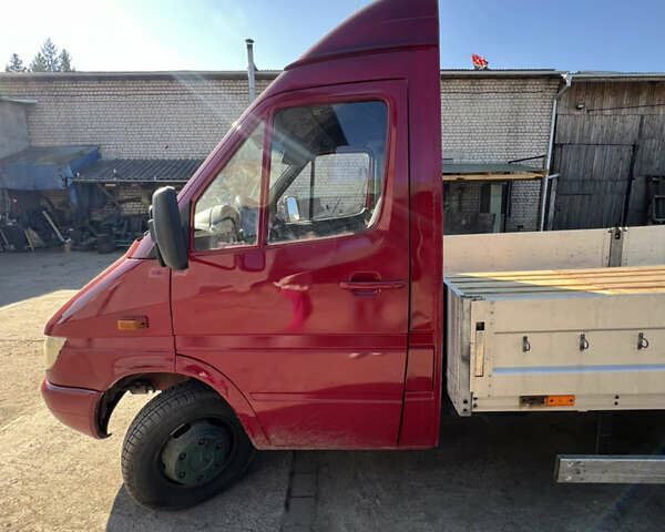Красный Мерседес Sprinter, объемом двигателя 0 л и пробегом 430 тыс. км за 11500 $, фото 4 на Automoto.ua