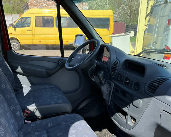 Червоний Мерседес Sprinter, об'ємом двигуна 2.69 л та пробігом 316 тис. км за 19300 $, фото 6 на Automoto.ua