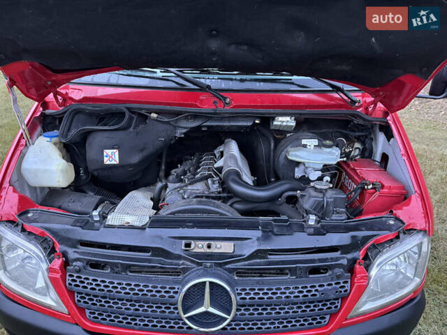 Червоний Мерседес Sprinter, об'ємом двигуна 2.69 л та пробігом 317 тис. км за 19300 $, фото 10 на Automoto.ua
