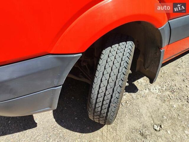 Червоний Мерседес Sprinter, об'ємом двигуна 2.1 л та пробігом 255 тис. км за 12900 $, фото 5 на Automoto.ua