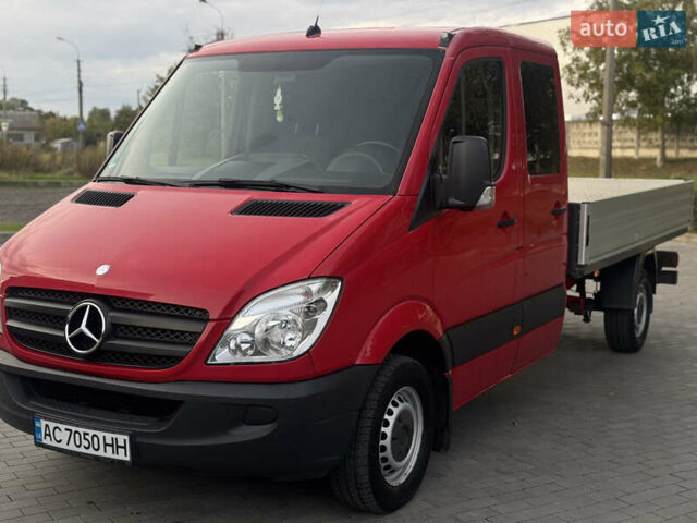 Червоний Мерседес Sprinter, об'ємом двигуна 2.2 л та пробігом 281 тис. км за 17800 $, фото 2 на Automoto.ua