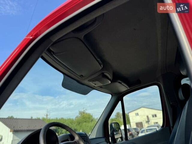 Красный Мерседес Sprinter, объемом двигателя 2.2 л и пробегом 245 тыс. км за 21900 $, фото 26 на Automoto.ua