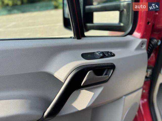 Красный Мерседес Sprinter, объемом двигателя 2.2 л и пробегом 245 тыс. км за 21900 $, фото 21 на Automoto.ua