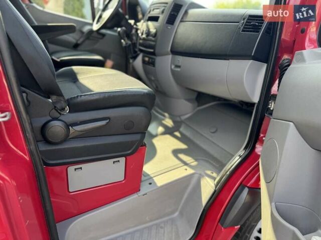 Красный Мерседес Sprinter, объемом двигателя 2.2 л и пробегом 245 тыс. км за 21900 $, фото 58 на Automoto.ua