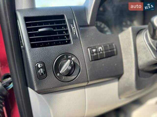 Красный Мерседес Sprinter, объемом двигателя 2.2 л и пробегом 245 тыс. км за 21900 $, фото 27 на Automoto.ua