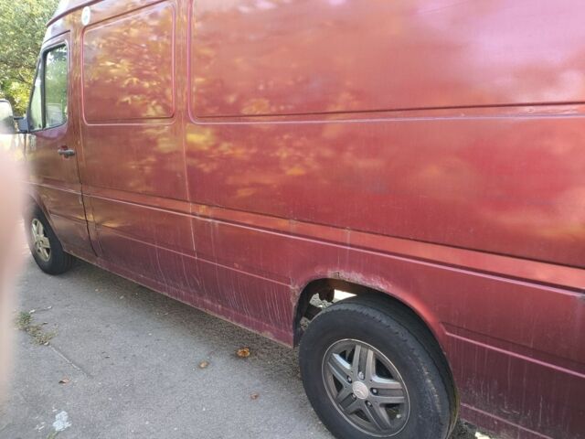 Червоний Мерседес Sprinter, об'ємом двигуна 2.2 л та пробігом 700 тис. км за 4820 $, фото 3 на Automoto.ua