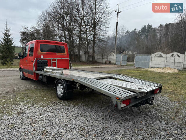 Красный Мерседес Sprinter, объемом двигателя 2.2 л и пробегом 550 тыс. км за 15000 $, фото 3 на Automoto.ua