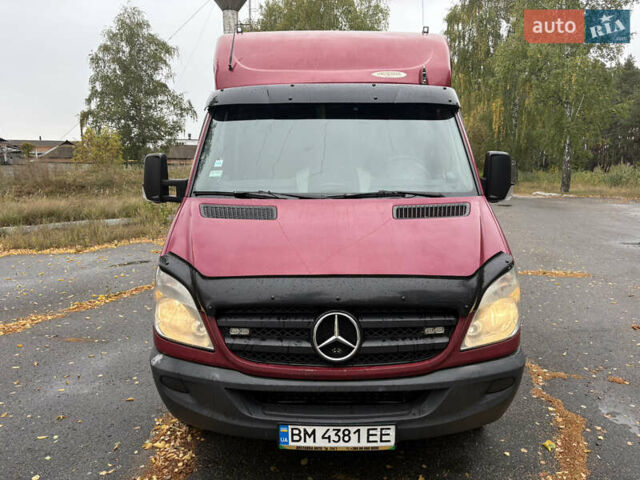 Красный Мерседес Sprinter, объемом двигателя 2.15 л и пробегом 250 тыс. км за 17500 $, фото 1 на Automoto.ua