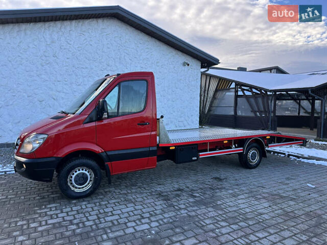 Красный Мерседес Sprinter, объемом двигателя 3 л и пробегом 700 тыс. км за 19000 $, фото 1 на Automoto.ua
