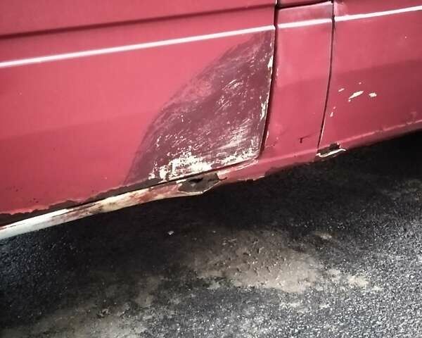 Красный Мерседес Sprinter, объемом двигателя 2.87 л и пробегом 650 тыс. км за 4600 $, фото 2 на Automoto.ua