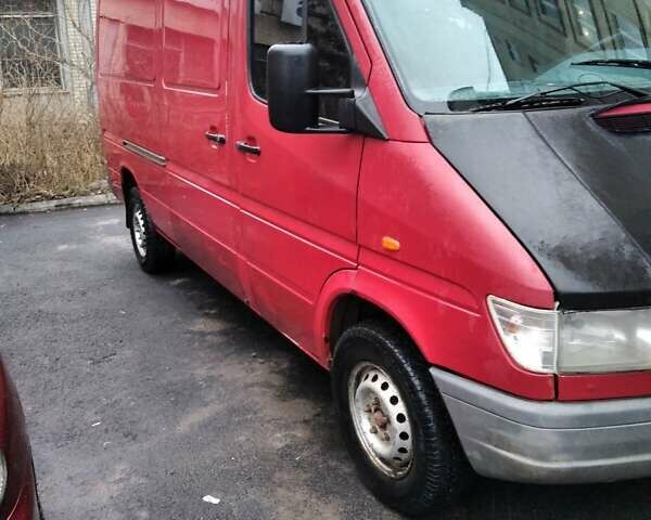 Красный Мерседес Sprinter, объемом двигателя 2.87 л и пробегом 650 тыс. км за 4600 $, фото 13 на Automoto.ua