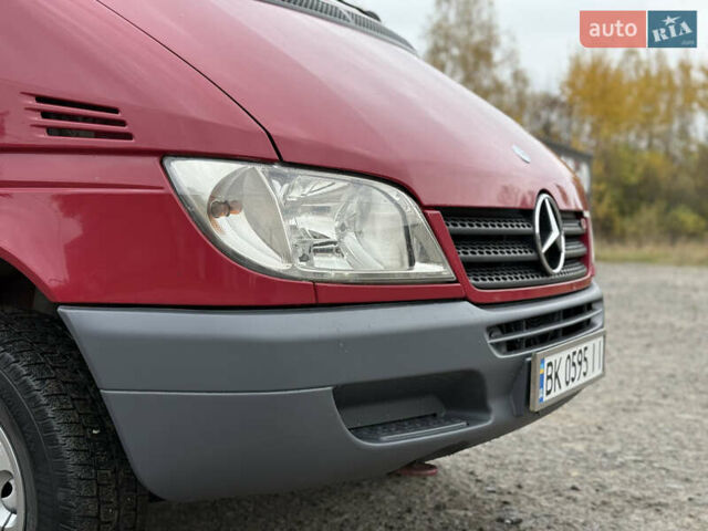 Мерседес Sprinter 2003 в Камень-Каширский на Automoto.ua Красный Мерседес Sprinter, объемом двигателя 2.15 л и пробегом 417 тыс. км за 9500 $, фото 9 на Automoto.ua
