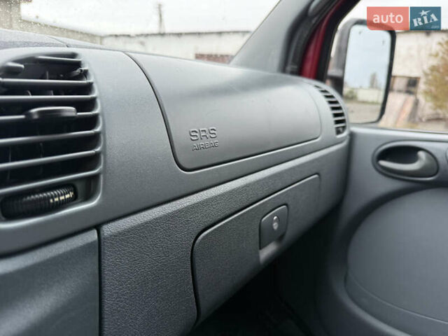 Мерседес Sprinter 2003 у Камінь-Каширський на Automoto.ua Червоний Мерседес Sprinter, об'ємом двигуна 2.2 л та пробігом 417 тис. км за 9500 $, фото 44 на Automoto.ua