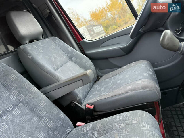 Мерседес Sprinter 2003 у Камінь-Каширський на Automoto.ua Червоний Мерседес Sprinter, об'ємом двигуна 2.2 л та пробігом 417 тис. км за 9500 $, фото 18 на Automoto.ua