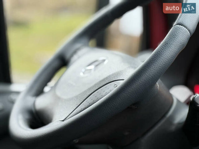 Мерседес Sprinter 2003 у Камінь-Каширський на Automoto.ua Червоний Мерседес Sprinter, об'ємом двигуна 2.2 л та пробігом 417 тис. км за 9500 $, фото 17 на Automoto.ua