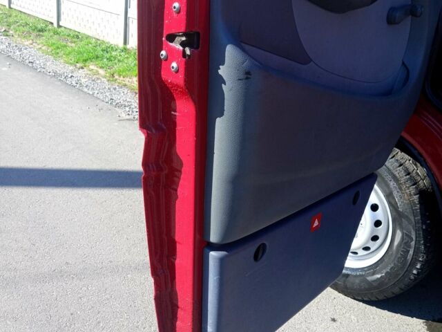 Красный Мерседес Sprinter, объемом двигателя 2.69 л и пробегом 283 тыс. км за 16300 $, фото 14 на Automoto.ua