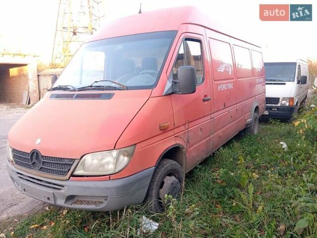 Червоний Мерседес Sprinter, об'ємом двигуна 2.2 л та пробігом 493 тис. км за 4900 $, фото 4 на Automoto.ua