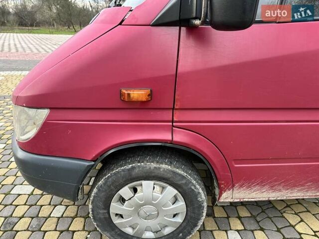 Красный Мерседес Sprinter, объемом двигателя 2.7 л и пробегом 600 тыс. км за 5500 $, фото 9 на Automoto.ua
