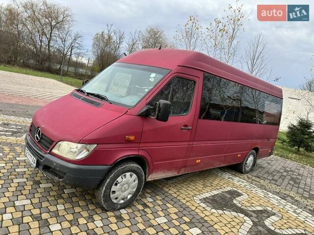 Красный Мерседес Sprinter, объемом двигателя 2.7 л и пробегом 600 тыс. км за 5500 $, фото 12 на Automoto.ua