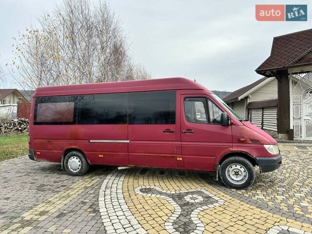 Красный Мерседес Sprinter, объемом двигателя 2.7 л и пробегом 600 тыс. км за 5500 $, фото 10 на Automoto.ua