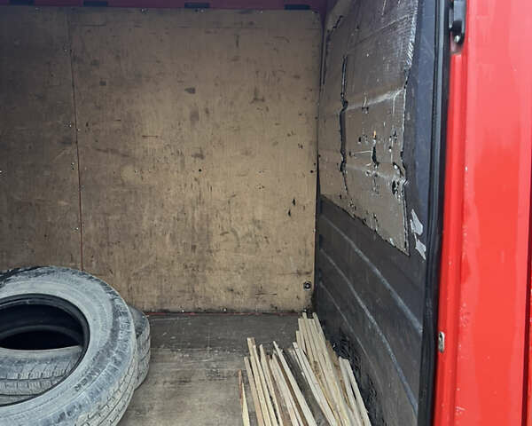Червоний Мерседес Sprinter, об'ємом двигуна 2.1 л та пробігом 416 тис. км за 5200 $, фото 7 на Automoto.ua