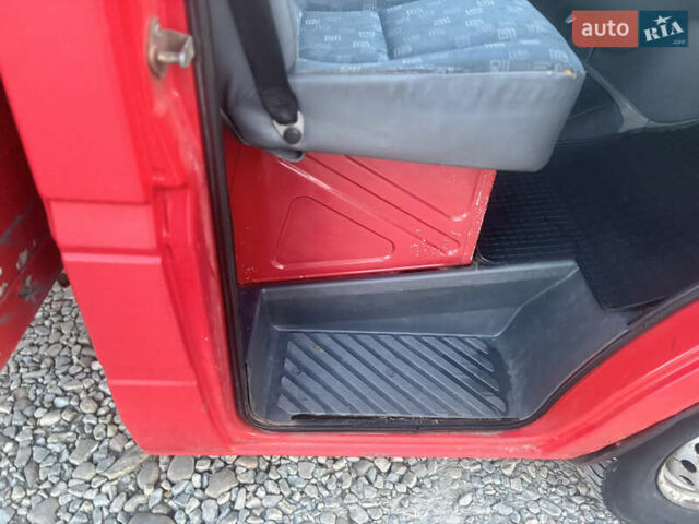 Червоний Мерседес Sprinter, об'ємом двигуна 0 л та пробігом 909 тис. км за 5500 $, фото 19 на Automoto.ua