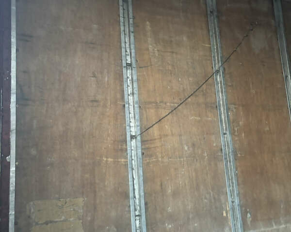 Червоний Мерседес Sprinter, об'ємом двигуна 0 л та пробігом 909 тис. км за 5500 $, фото 13 на Automoto.ua