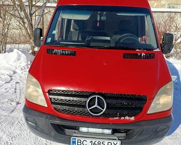 Красный Мерседес Sprinter, объемом двигателя 2.15 л и пробегом 100 тыс. км за 9999 $, фото 10 на Automoto.ua