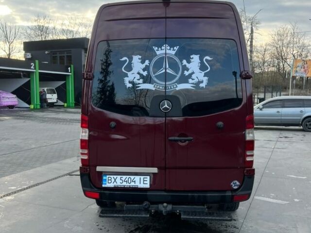 Красный Мерседес Sprinter, объемом двигателя 2.15 л и пробегом 465 тыс. км за 11500 $, фото 5 на Automoto.ua