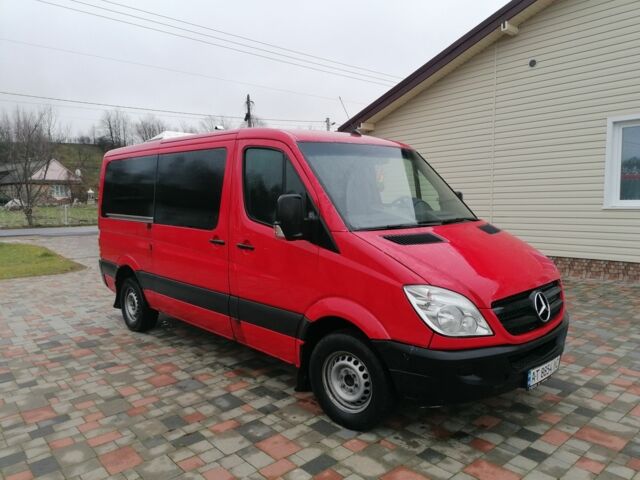Червоний Мерседес Sprinter, об'ємом двигуна 2.1 л та пробігом 380 тис. км за 11800 $, фото 1 на Automoto.ua