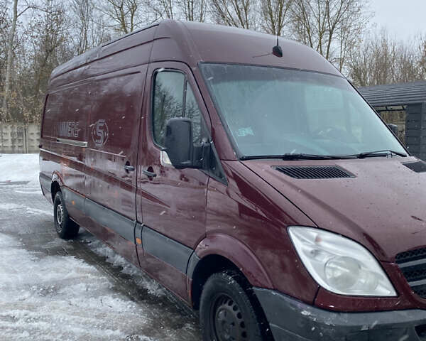 Красный Мерседес Sprinter, объемом двигателя 2.14 л и пробегом 650 тыс. км за 8100 $, фото 19 на Automoto.ua