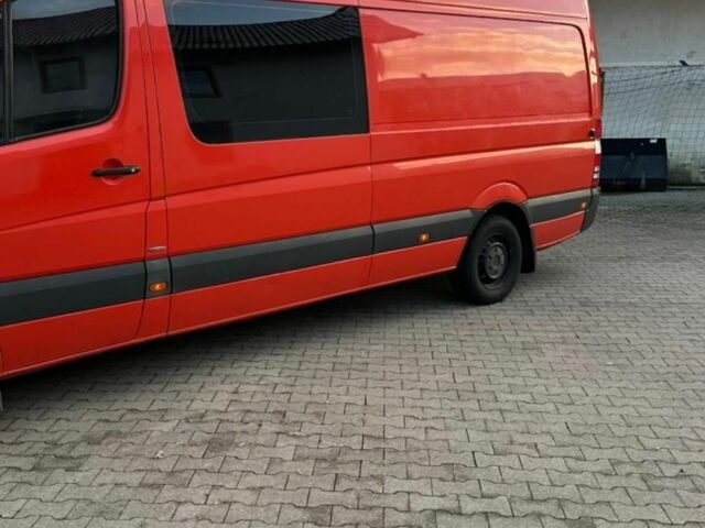 Красный Мерседес Sprinter, объемом двигателя 2.1 л и пробегом 450 тыс. км за 15000 $, фото 6 на Automoto.ua