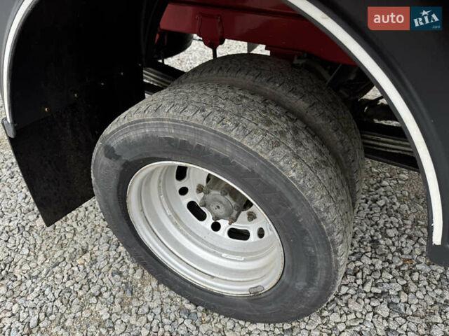 Червоний Мерседес Sprinter, об'ємом двигуна 2.2 л та пробігом 426 тис. км за 17500 $, фото 5 на Automoto.ua