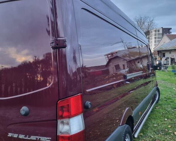 Червоний Мерседес Sprinter, об'ємом двигуна 3 л та пробігом 336 тис. км за 23999 $, фото 18 на Automoto.ua