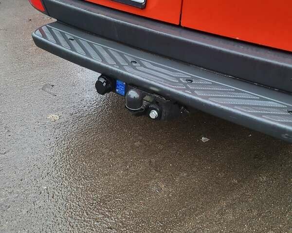 Червоний Мерседес Sprinter, об'ємом двигуна 2.2 л та пробігом 315 тис. км за 15000 $, фото 11 на Automoto.ua