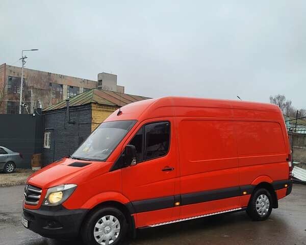 Червоний Мерседес Sprinter, об'ємом двигуна 2.2 л та пробігом 315 тис. км за 15000 $, фото 6 на Automoto.ua