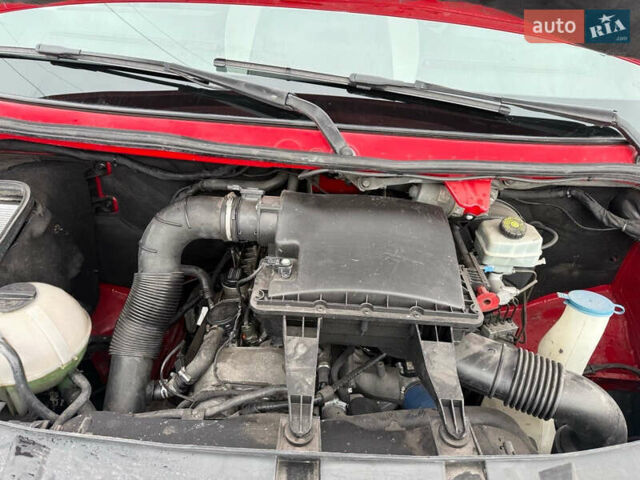 Красный Мерседес Sprinter, объемом двигателя 2.69 л и пробегом 360 тыс. км за 15500 $, фото 29 на Automoto.ua