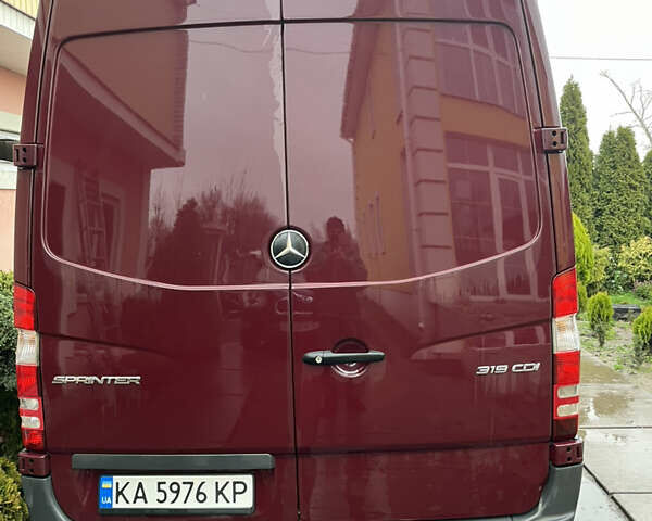 Красный Мерседес Sprinter, объемом двигателя 3.2 л и пробегом 280 тыс. км за 24000 $, фото 15 на Automoto.ua