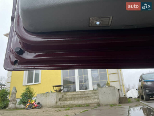 Красный Мерседес Sprinter, объемом двигателя 3.2 л и пробегом 280 тыс. км за 24000 $, фото 7 на Automoto.ua