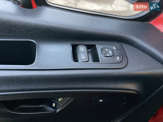 Красный Мерседес Sprinter, объемом двигателя 2.14 л и пробегом 364 тыс. км за 22900 $, фото 17 на Automoto.ua